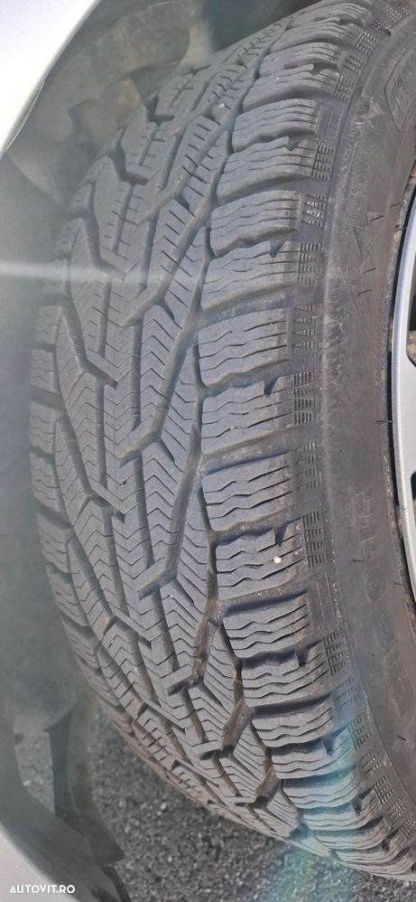 Volkswagen Passat 2.0 TDI DPF Comfortline - 4