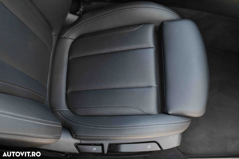 BMW Seria 3 320e Aut. M Sport - 15