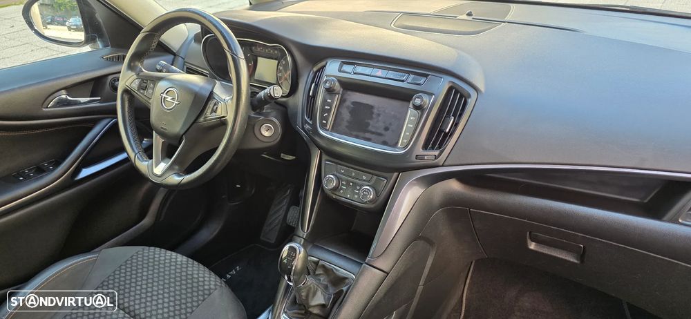 Opel Zafira - 14