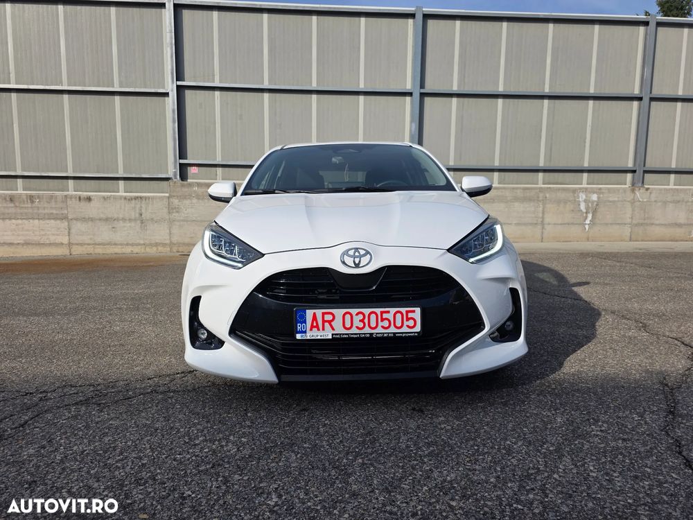 Toyota Yaris Hybrid 1.5 VVT-i Team Deutschland - 5