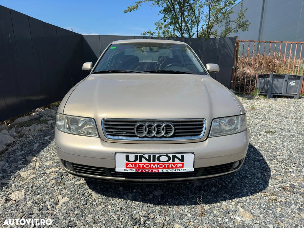 Audi A4 Avant 2.0 FSI - 10