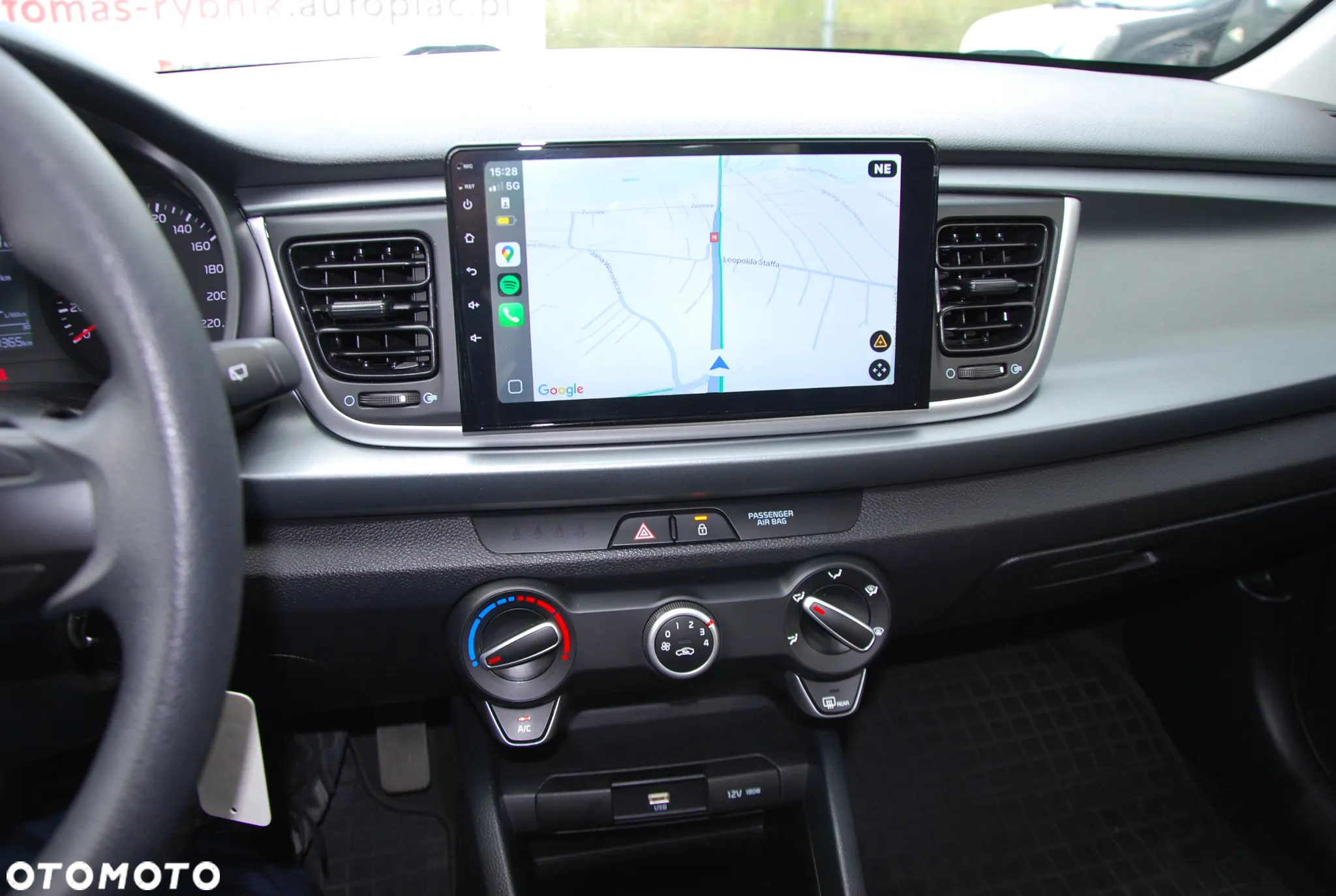 Kia Rio - 23