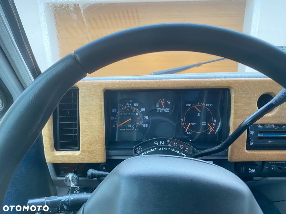 Chevrolet Chevy Van - 14