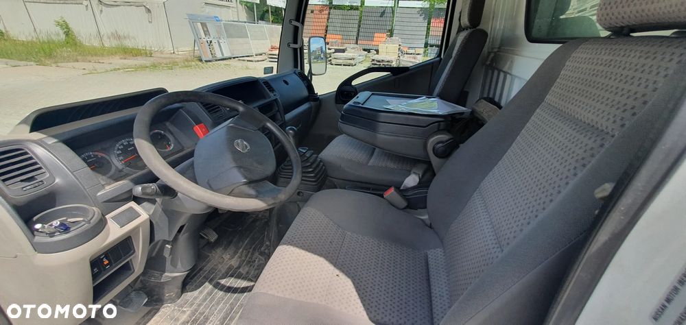 Nissan Cabstar - 6