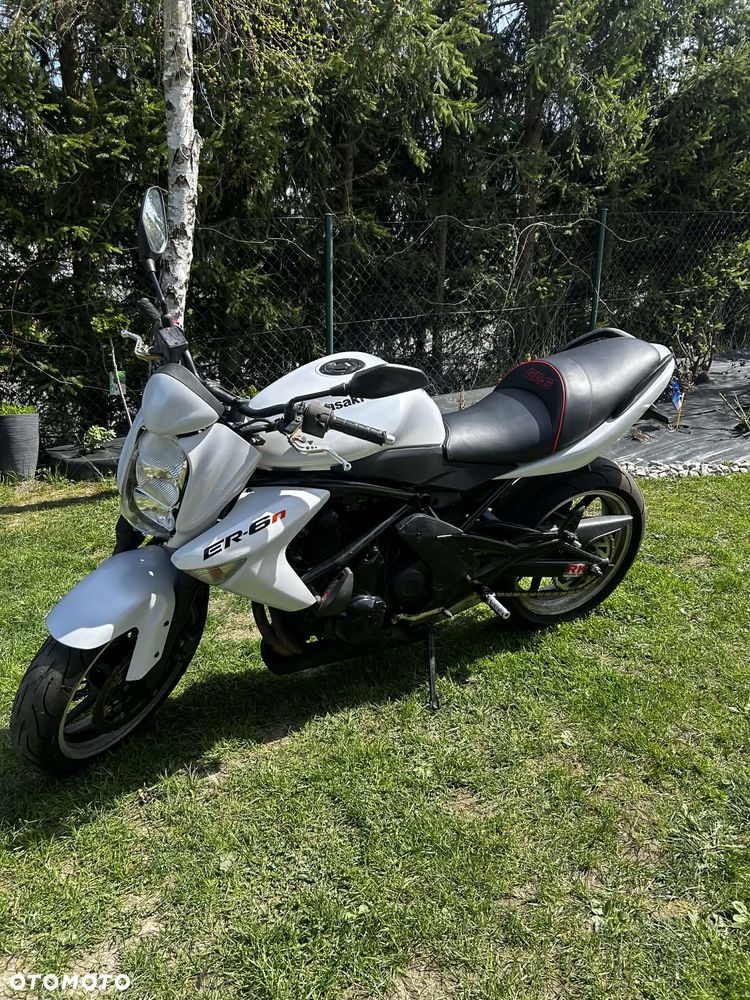 Kawasaki ER - 4