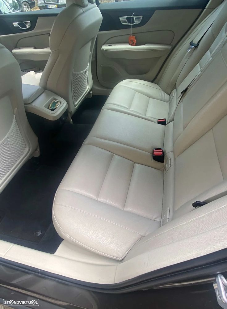 Volvo V60 - 9