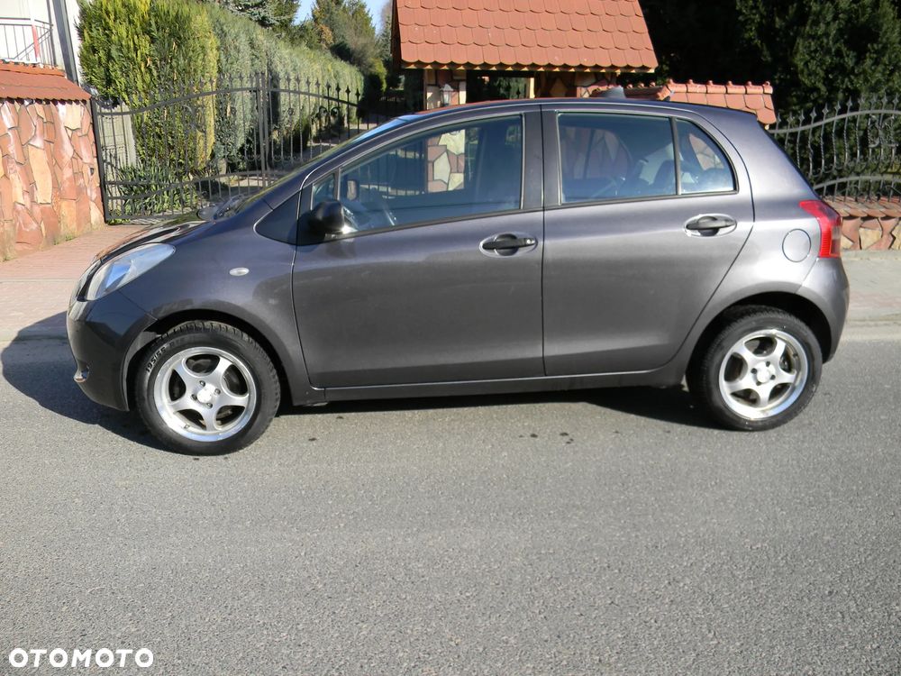 Toyota Yaris 1.3 Luna A/C - 10
