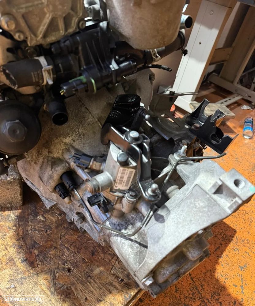 Caixa de Velocidades Volvo V40 1.6D Ref: CV6R7002GC - 3