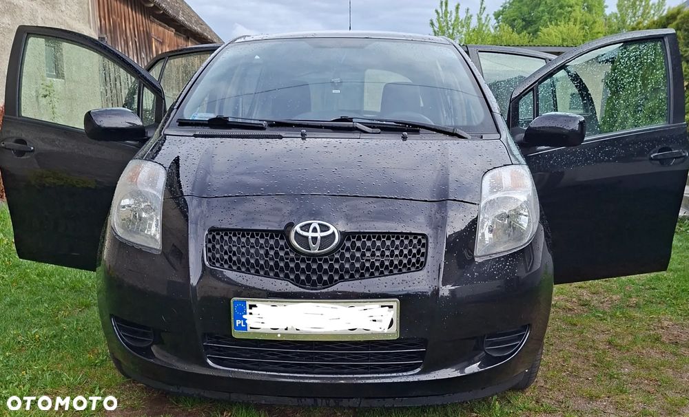 Toyota Yaris 1.3 Luna - 1
