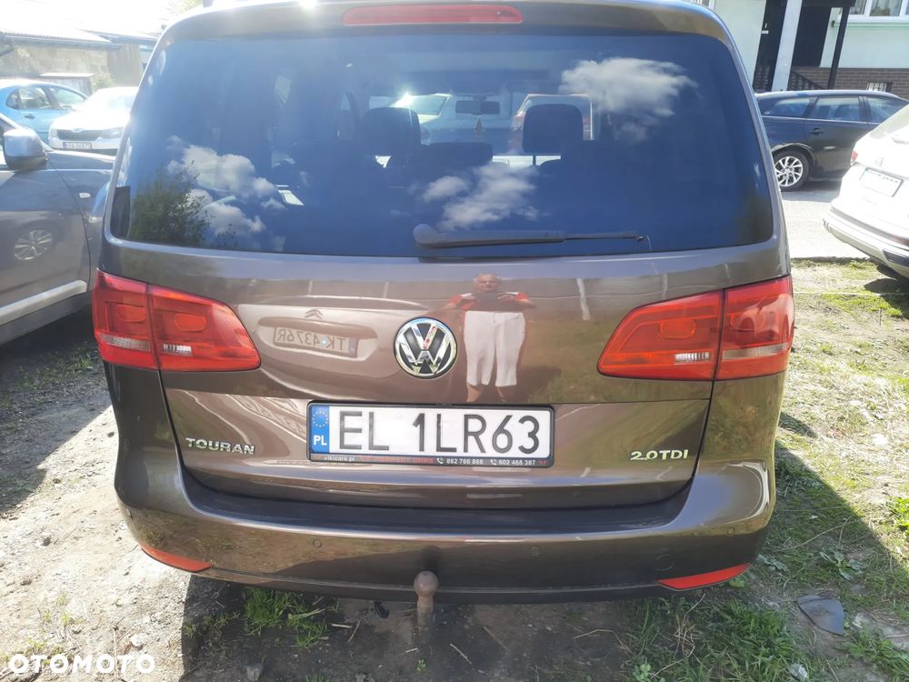 Volkswagen Touran 2.0 TDI DPF DSG Highline - 4