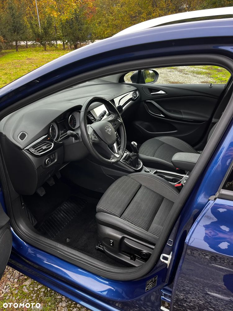 Opel Astra - 16