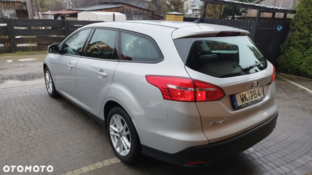 Ford Focus 1.6 TItanium - 11