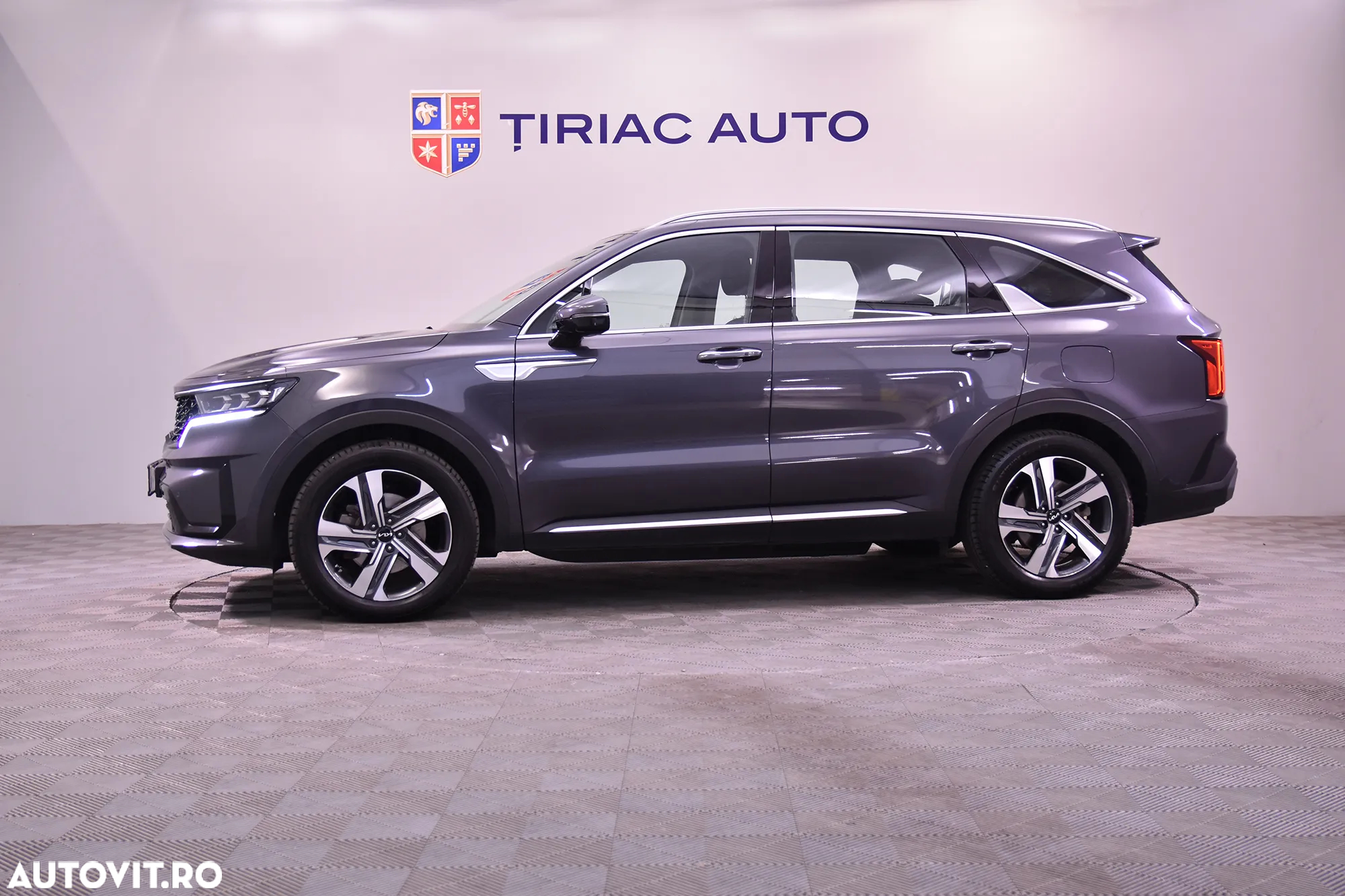 Kia Sorento - 2