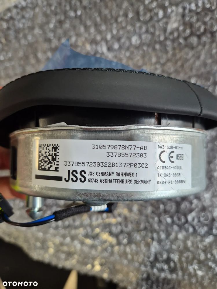 BMW G30 G32 G31 PODUSZKA KIEROWCY AIRBAG M-PAKIET SKORA NIĆ CZARNA NOWA ORYGINALNA 310579878N77-AB 33785572303 - 5