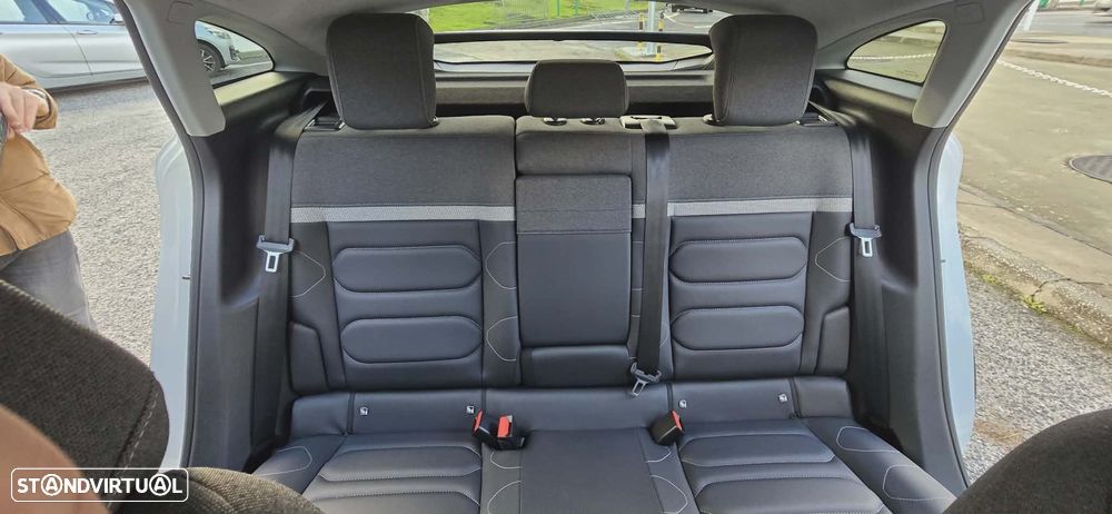 Citroën C4 1.2 PureTech Shine EAT8 - 16