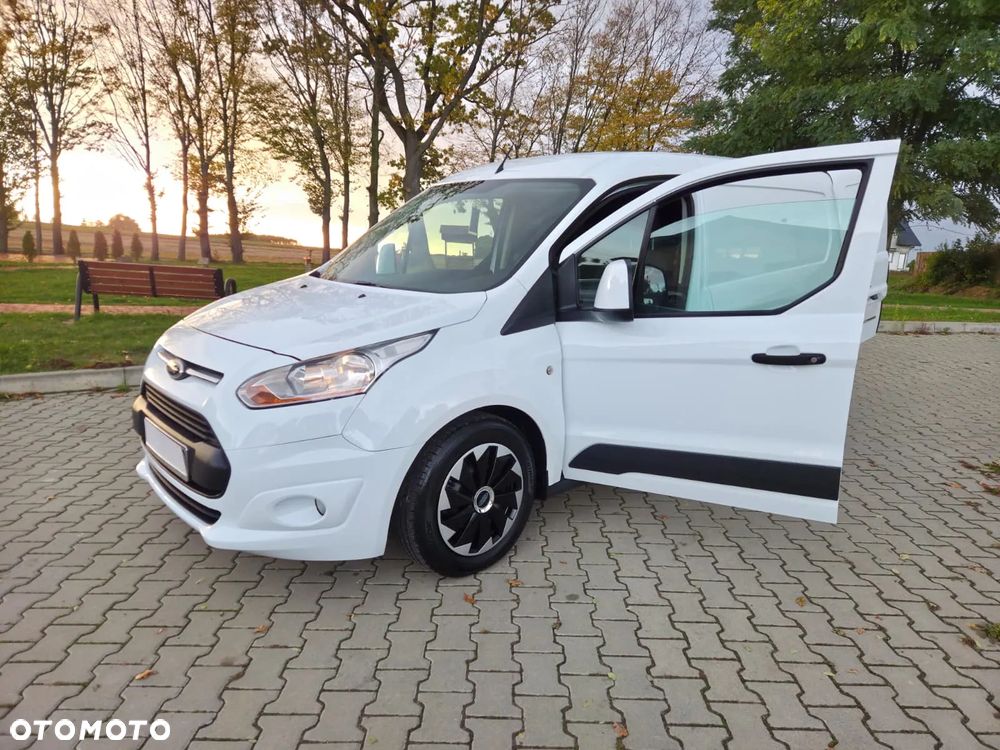 Ford Transit Connect - 19
