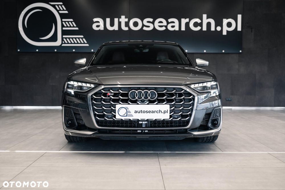 Audi S8 - 3