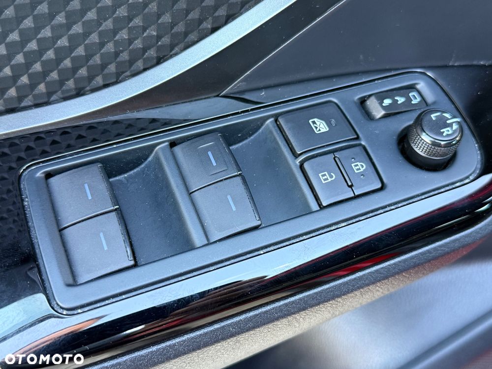 Toyota C-HR - 15