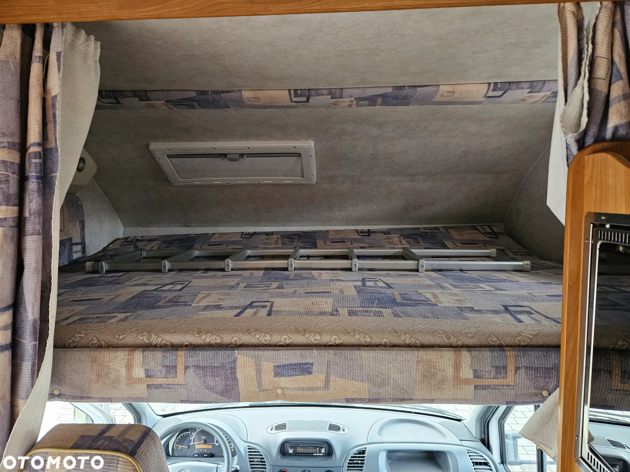 Mercedes-Benz SPRINTER - 4