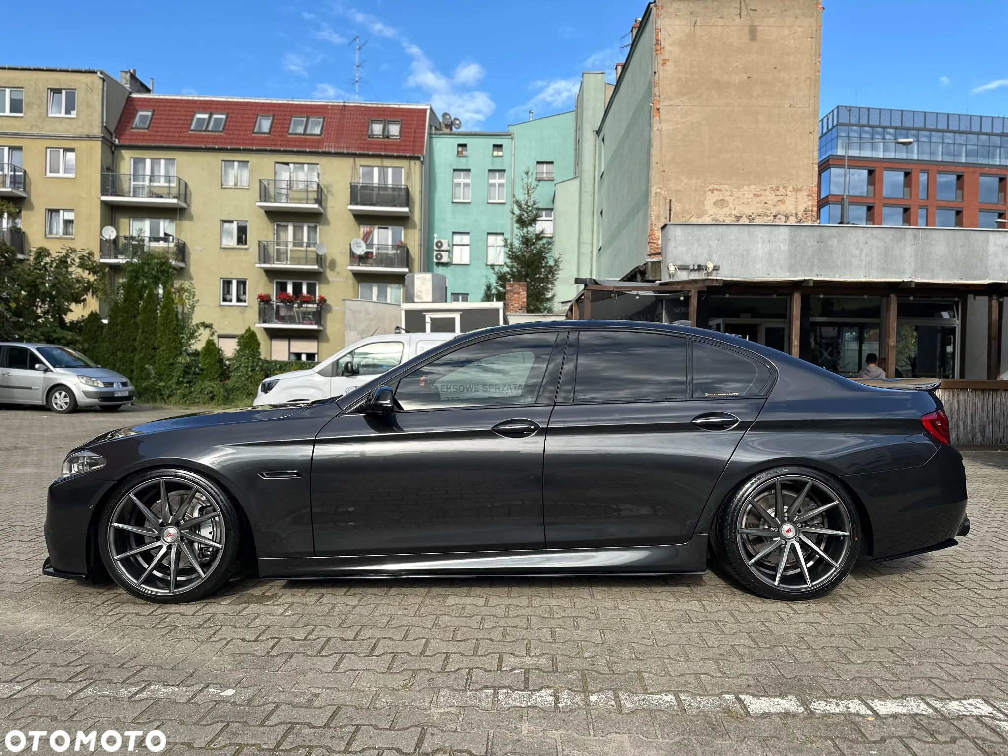 BMW Seria 5 550i - 3