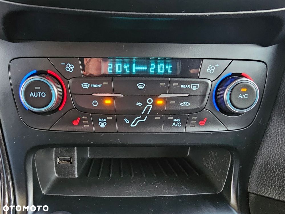 Ford Focus - 28