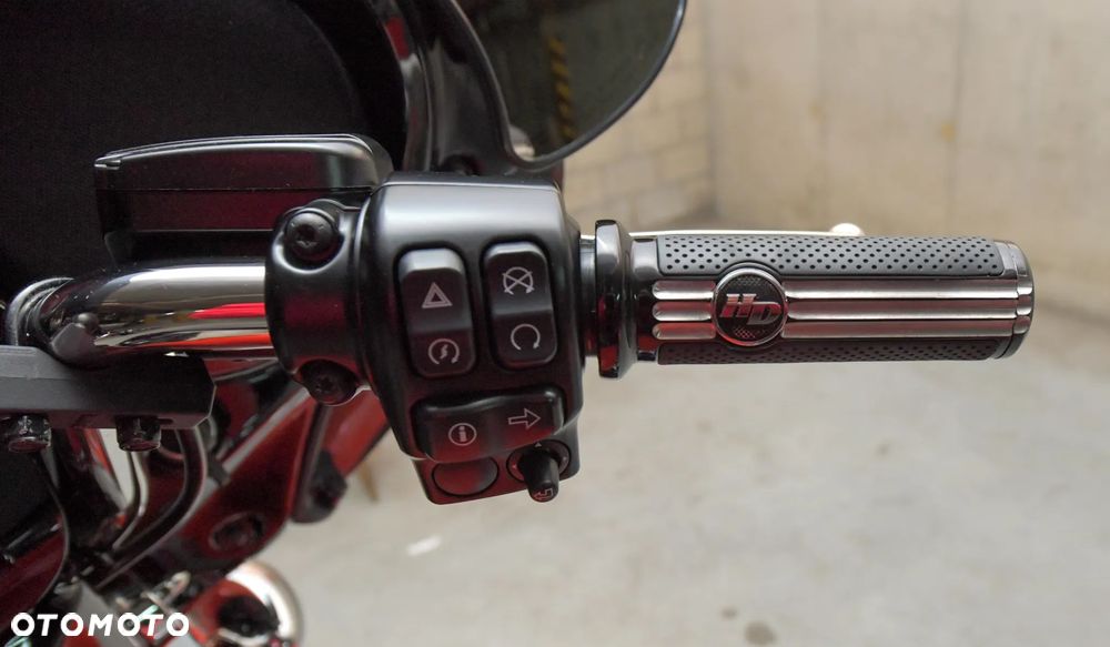 Harley-Davidson Touring Street Glide - 6