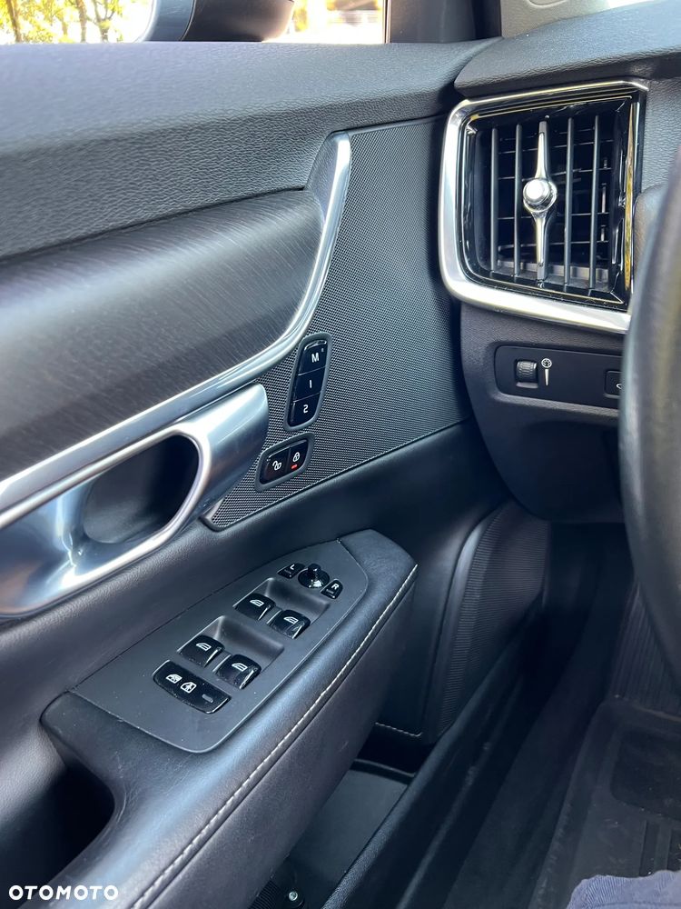 Volvo V90 Cross Country D5 AWD Momentum - 18