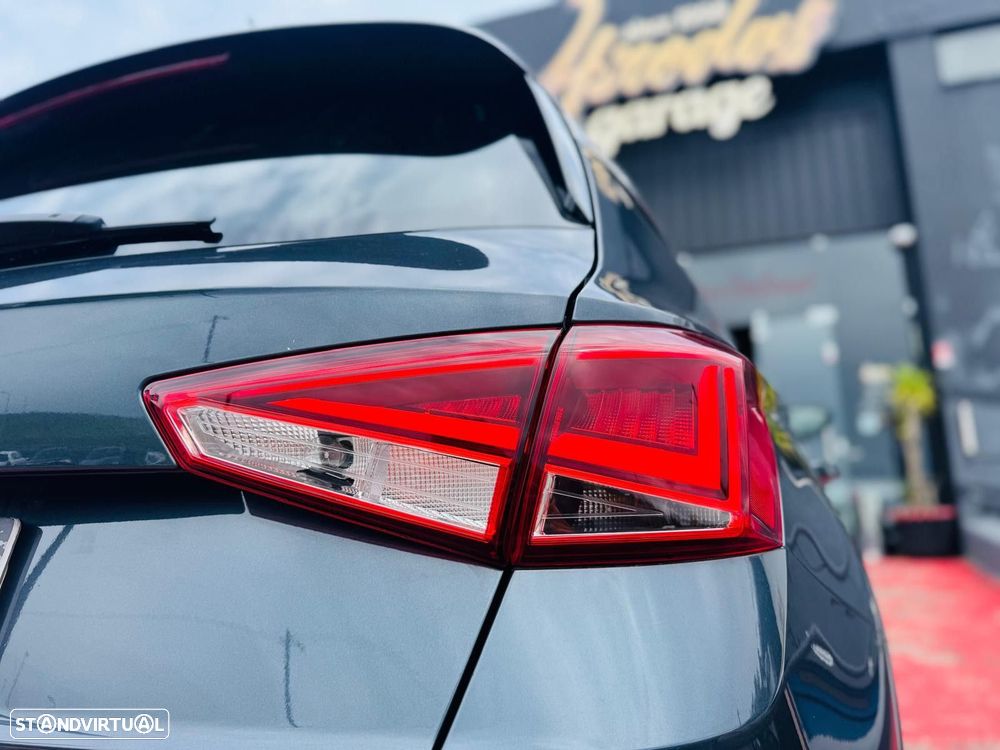 SEAT Arona 1.0 TSI FR - 13