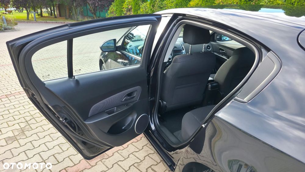 Chevrolet Cruze 1.8 LT - 11