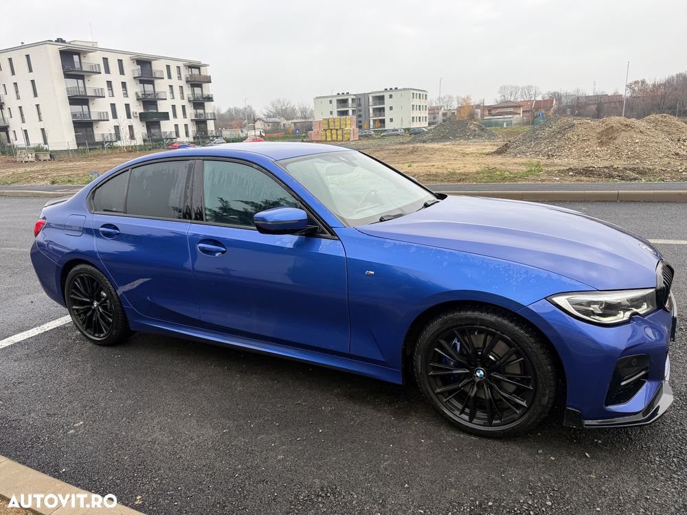 BMW Seria 3 330i xDrive Aut. M Sport - 4
