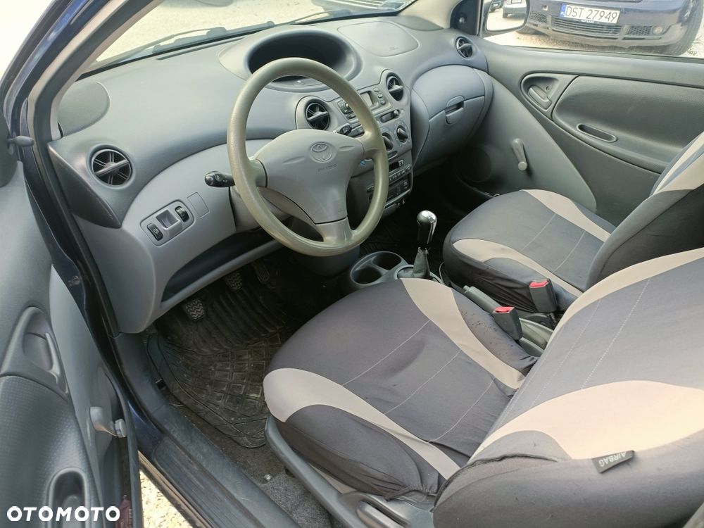 Toyota Yaris - 7