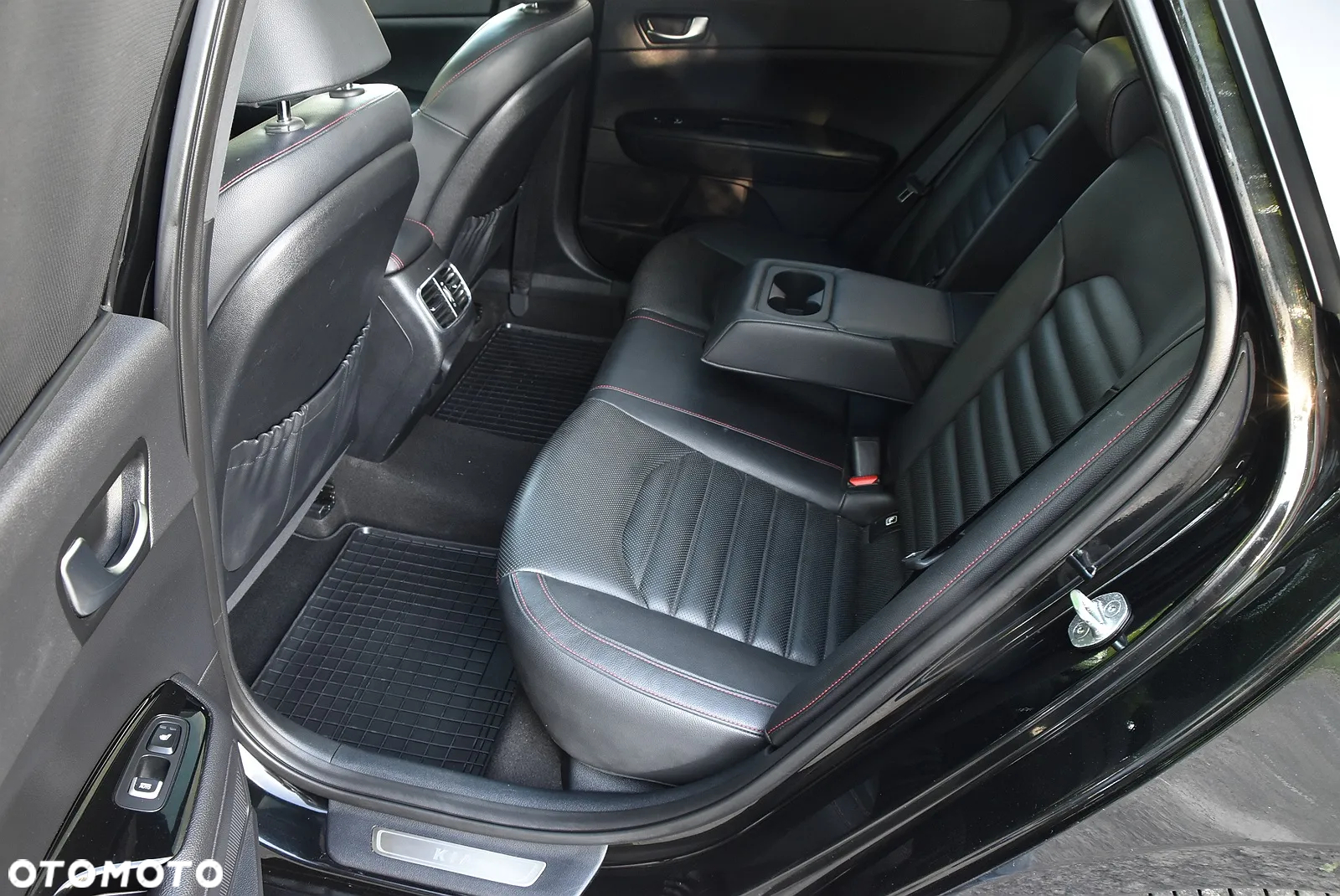Kia Optima - 23