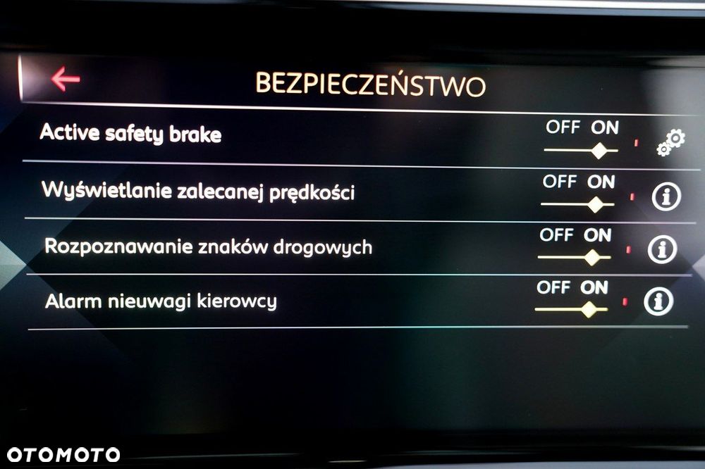 DS Automobiles DS 7 Crossback - 36