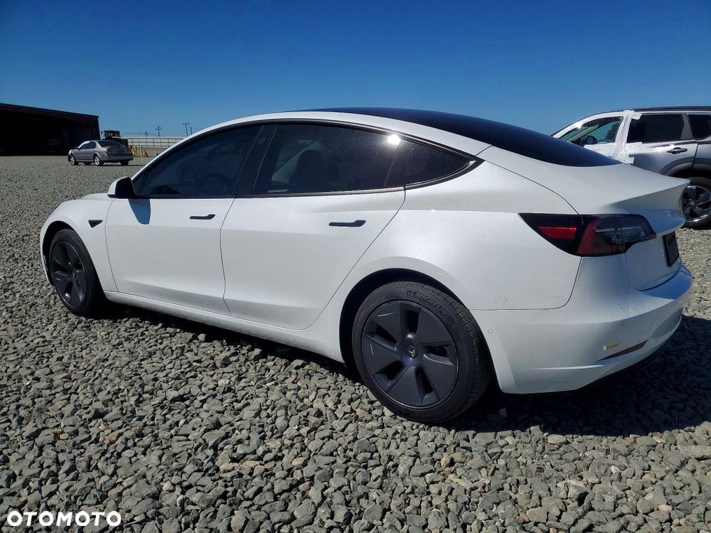 Tesla Model 3 Long Range AWD - 2