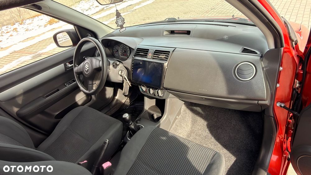 Suzuki Swift 1.3 Limited 25 - 33