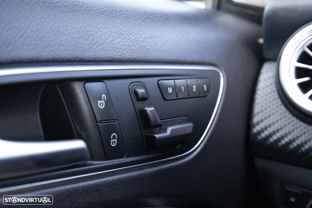 Mercedes-Benz A 45 AMG 4-Matic - 30