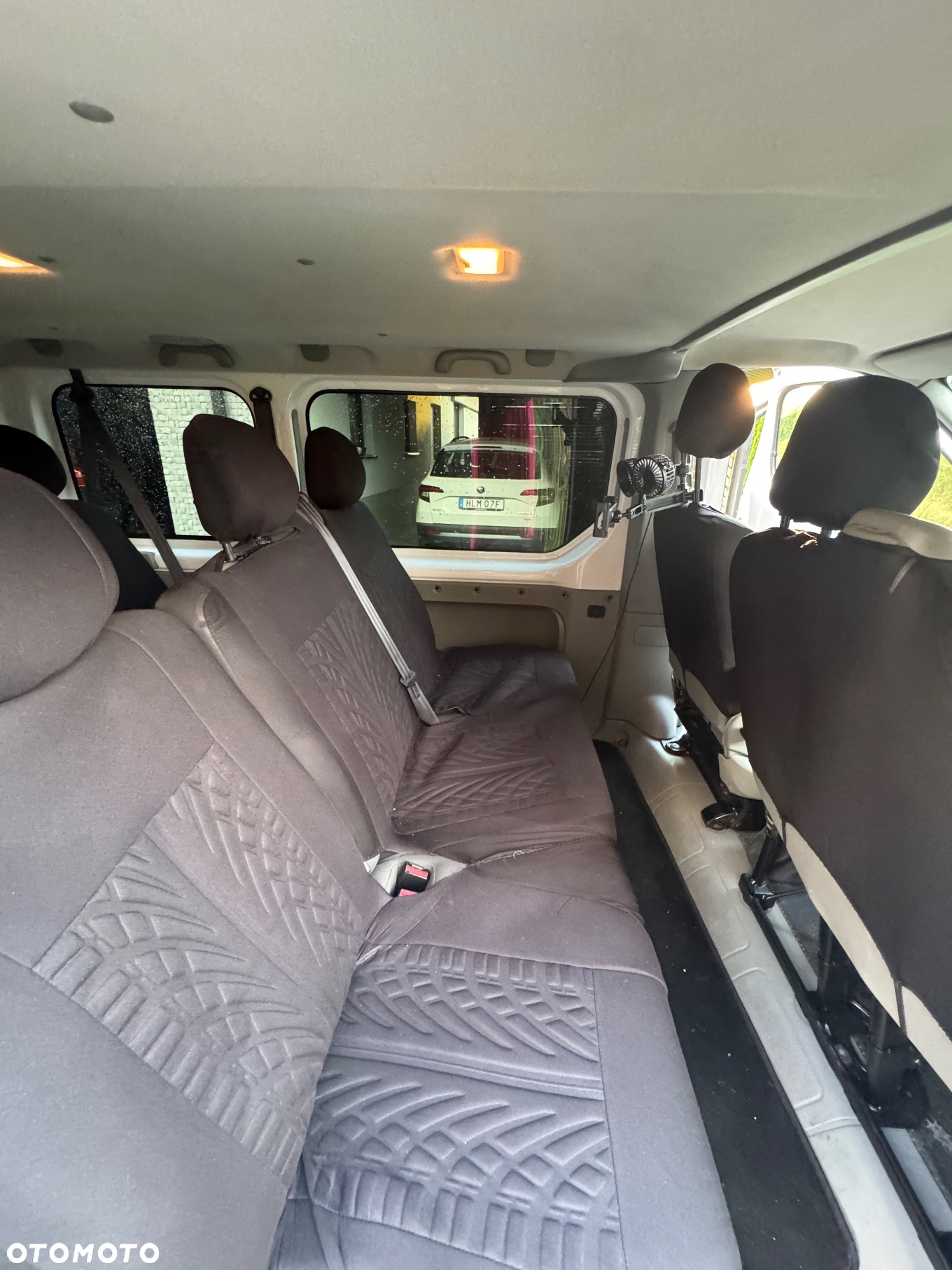 Opel Vivaro L1H1 2.7t - 10