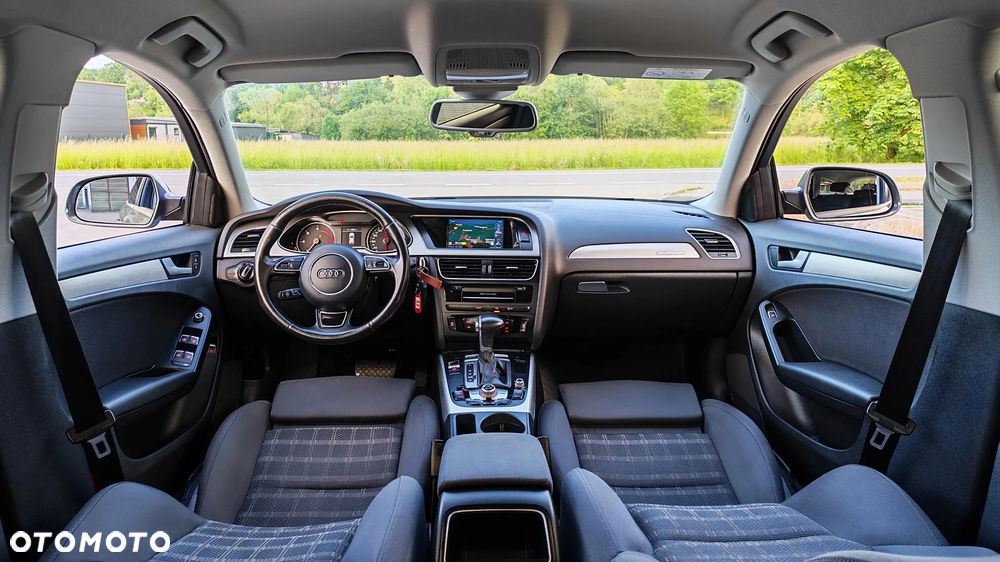 Audi A4 Avant 2.0 TDI DPF clean diesel quattro S tronic Ambiente - 28
