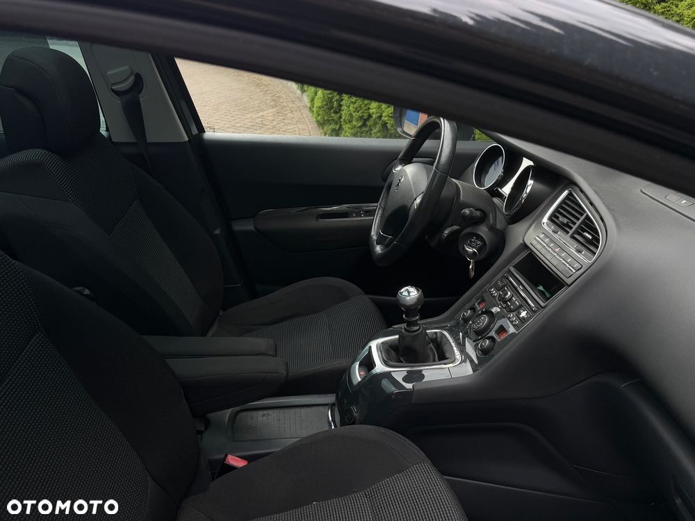 Peugeot 5008 - 14