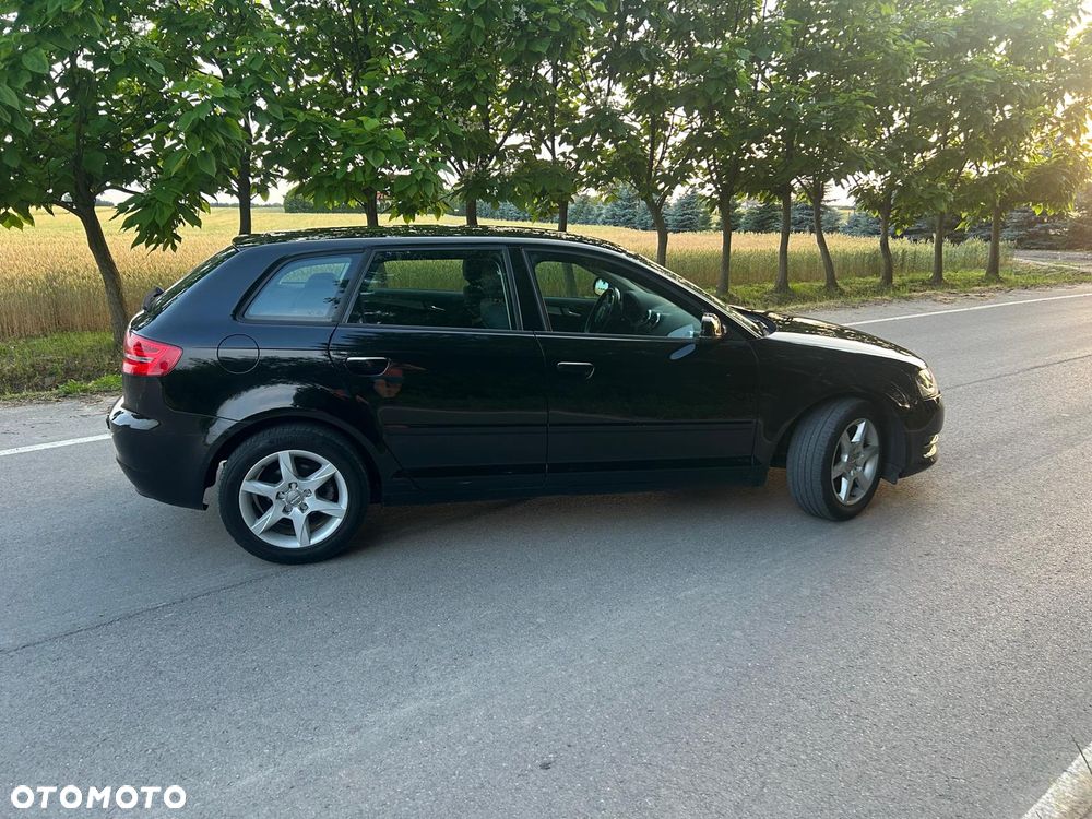 Audi A3 Sportback 2.0 TDI DPF Ambition - 2