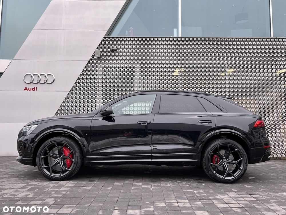 Audi RS Q8 - 8