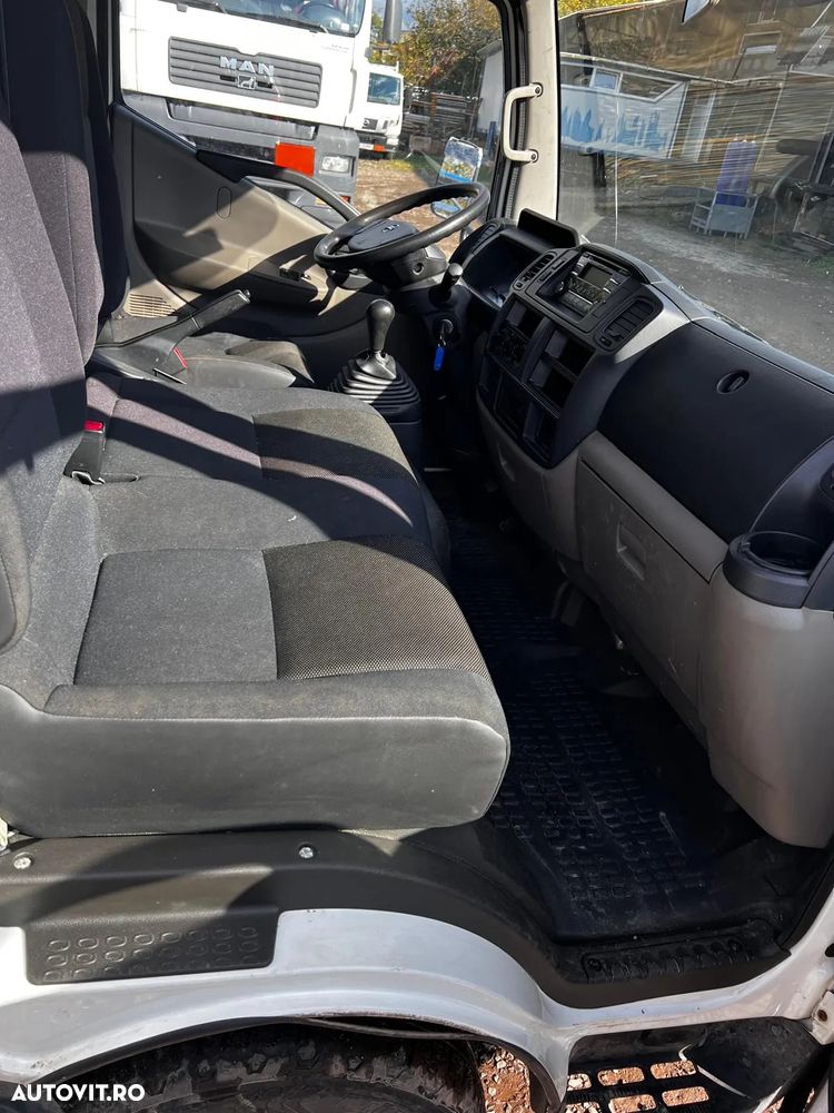 Nissan NT400 - 4