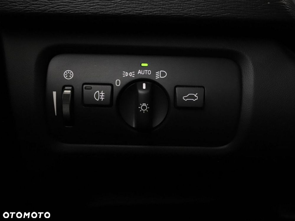 Volvo V40 T3 RDesign - 32
