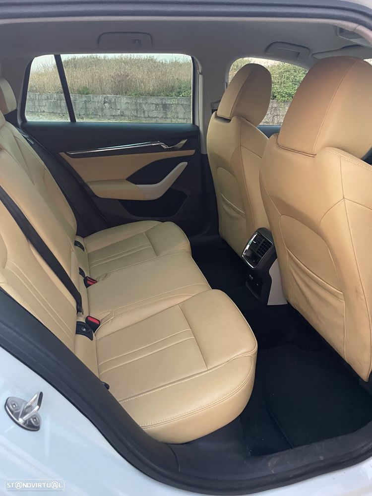 Skoda Octavia Break - 15