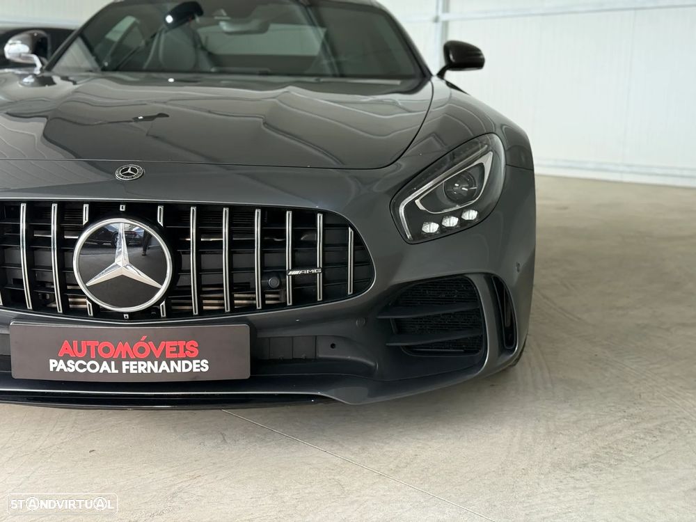 Mercedes-Benz AMG GT R - 45