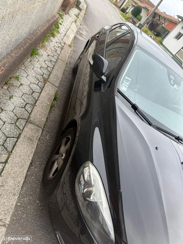 Volvo V40 2.0 D2 Momentum - 4