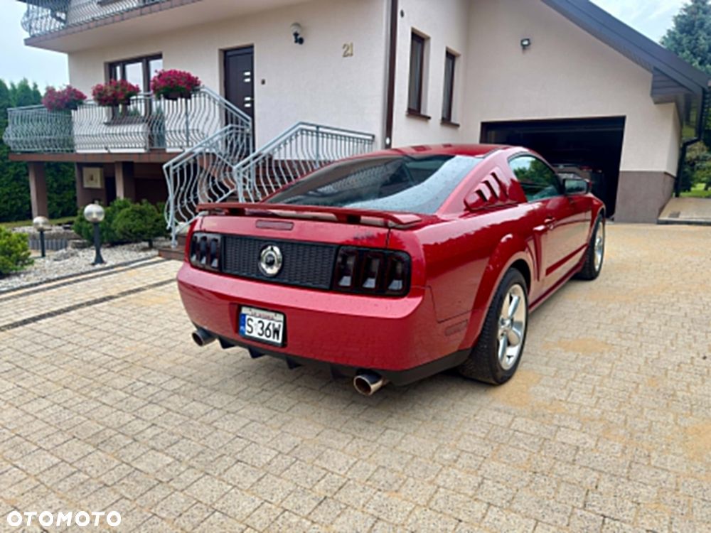Ford Mustang - 5