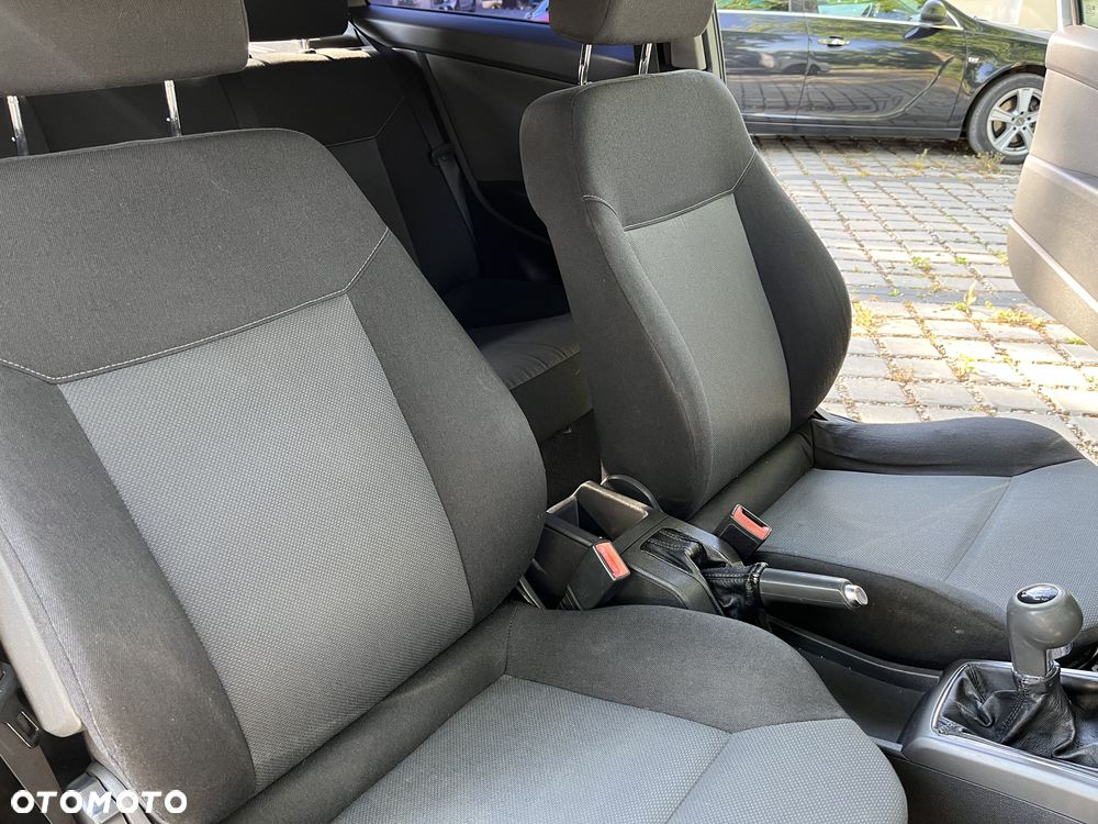 Opel Astra 1.6 Enjoy - 16