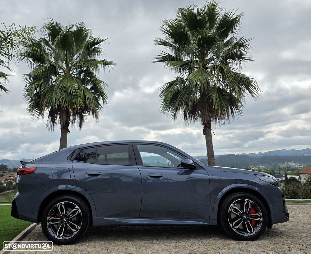 BMW iX2 eDrive20 Pack Desportivo M Pro - 18