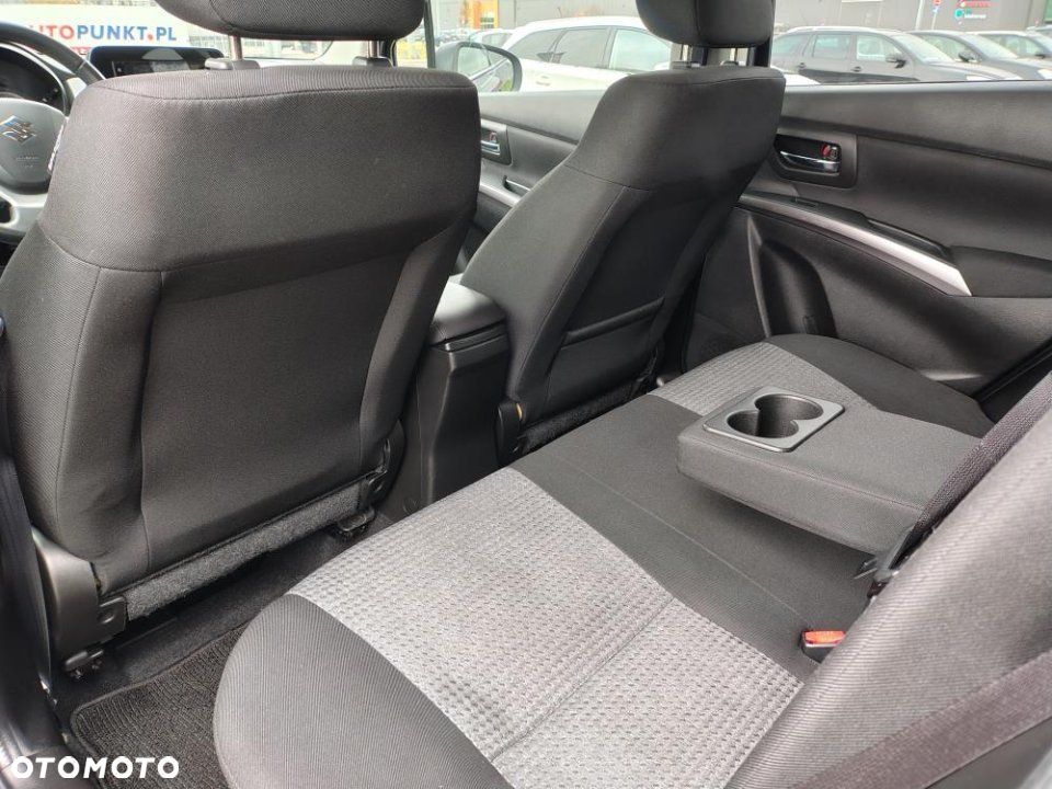 Suzuki S-Cross - 16